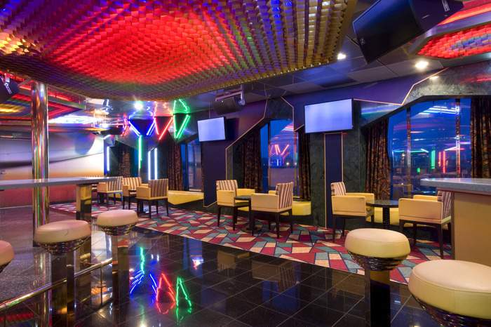 Carnival Imagination Illusion Disco 3.jpg